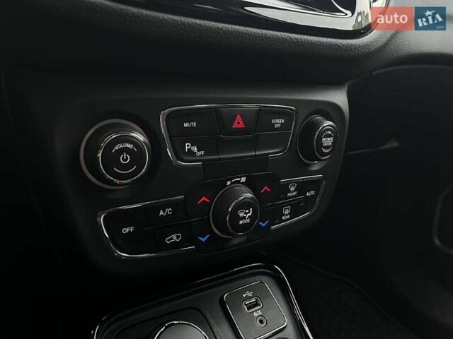 Сірий Джип Compass, об'ємом двигуна 2.36 л та пробігом 87 тис. км за 14990 $, фото 28 на Automoto.ua