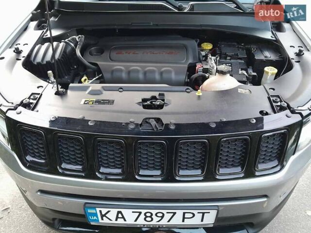 Джип Компас 2018 в Киеве на Automoto.ua Серый Джип Компас, объемом двигателя 2.4 л и пробегом 119 тыс. км за 15950 $, фото 18 на Automoto.ua