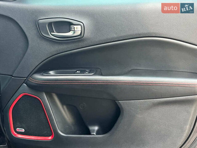 Сірий Джип Compass, об'ємом двигуна 2.4 л та пробігом 63 тис. км за 17990 $, фото 19 на Automoto.ua