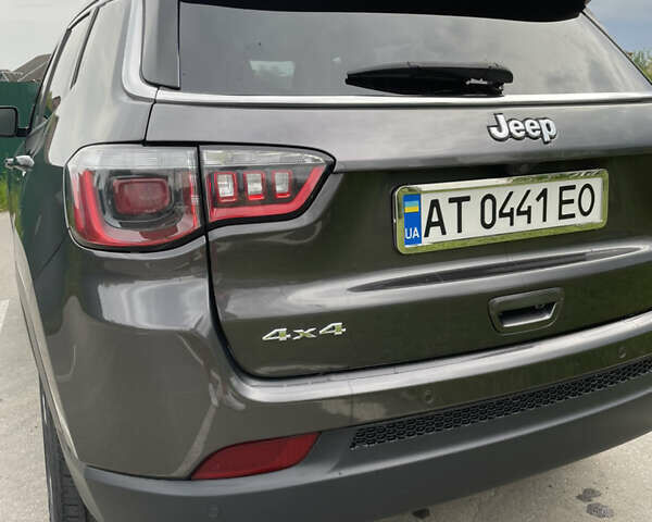 Сірий Джип Compass, об'ємом двигуна 2.4 л та пробігом 123 тис. км за 18000 $, фото 28 на Automoto.ua