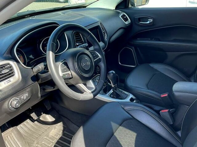 Сірий Джип Compass, об'ємом двигуна 2.4 л та пробігом 62 тис. км за 15500 $, фото 8 на Automoto.ua