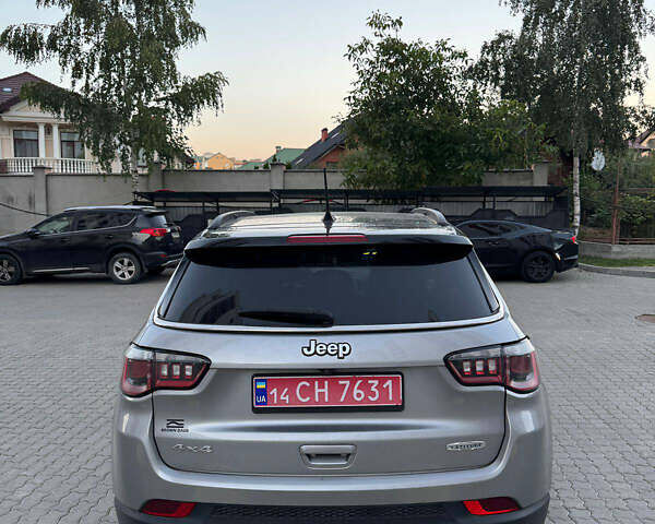 Сірий Джип Compass, об'ємом двигуна 2.36 л та пробігом 119 тис. км за 13800 $, фото 5 на Automoto.ua