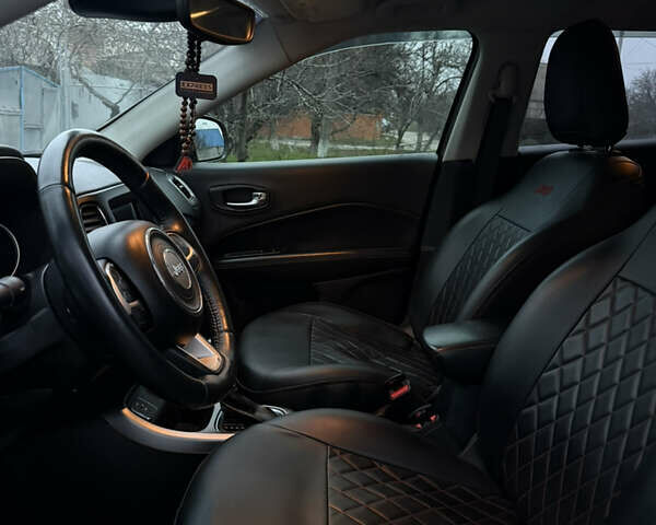 Сірий Джип Compass, об'ємом двигуна 2.36 л та пробігом 64 тис. км за 12500 $, фото 5 на Automoto.ua