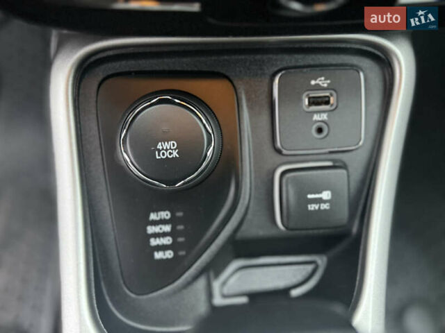 Серый Джип Компас, объемом двигателя 2.4 л и пробегом 91 тыс. км за 15750 $, фото 31 на Automoto.ua