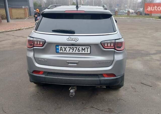 Серый Джип Компас, объемом двигателя 2.36 л и пробегом 60 тыс. км за 18200 $, фото 3 на Automoto.ua
