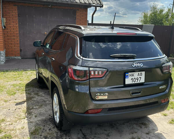 Сірий Джип Compass, об'ємом двигуна 2.4 л та пробігом 70 тис. км за 15500 $, фото 2 на Automoto.ua