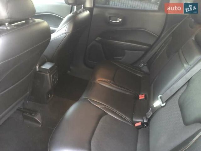 Сірий Джип Compass, об'ємом двигуна 2.4 л та пробігом 150 тис. км за 13100 $, фото 15 на Automoto.ua