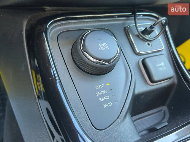 Сірий Джип Compass, об'ємом двигуна 2.4 л та пробігом 167 тис. км за 17700 $, фото 18 на Automoto.ua