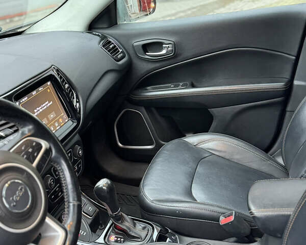 Серый Джип Компас, объемом двигателя 2.36 л и пробегом 107 тыс. км за 15400 $, фото 11 на Automoto.ua