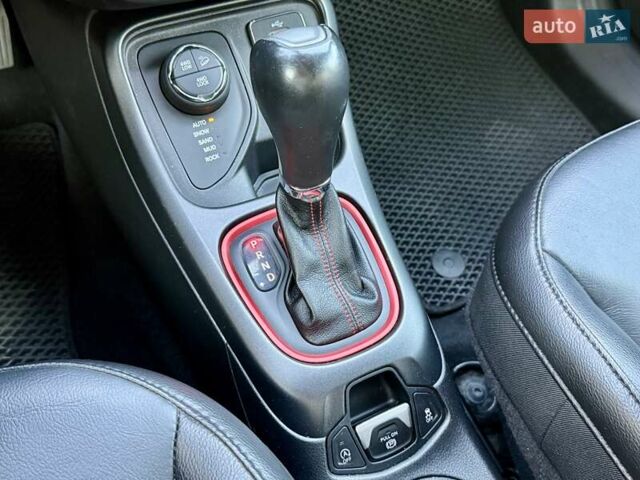 Сірий Джип Compass, об'ємом двигуна 2.36 л та пробігом 108 тис. км за 15500 $, фото 20 на Automoto.ua