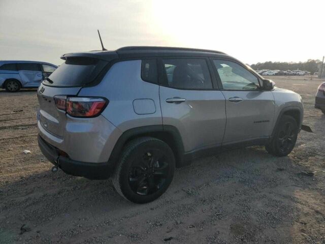 Сірий Джип Compass, об'ємом двигуна 2.4 л та пробігом 115 тис. км за 8900 $, фото 3 на Automoto.ua