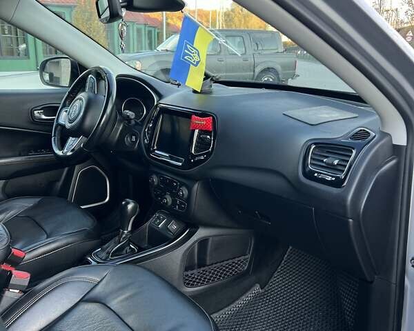 Джип Compass 2018 у Ирпене на Automoto.ua Сірий Джип Compass, об'ємом двигуна 2.4 л та пробігом 116 тис. км за 14900 $, фото 7 на Automoto.ua