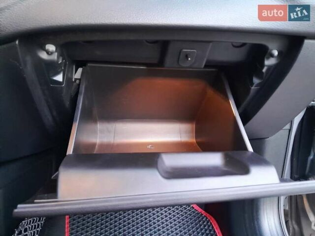 Джип Компас 2018 в Киеве на Automoto.ua Серый Джип Компас, объемом двигателя 2.4 л и пробегом 119 тыс. км за 15950 $, фото 68 на Automoto.ua