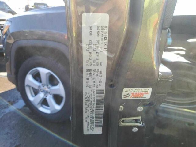 Серый Джип Компас, объемом двигателя 2.4 л и пробегом 107 тыс. км за 2800 $, фото 12 на Automoto.ua