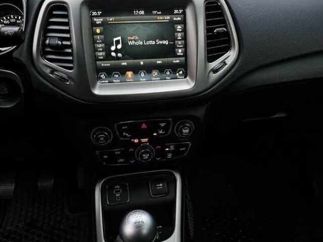 Серый Джип Компас, объемом двигателя 0 л и пробегом 114 тыс. км за 8100 $, фото 10 на Automoto.ua