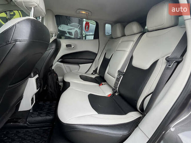 Сірий Джип Compass, об'ємом двигуна 2.36 л та пробігом 220 тис. км за 13800 $, фото 20 на Automoto.ua