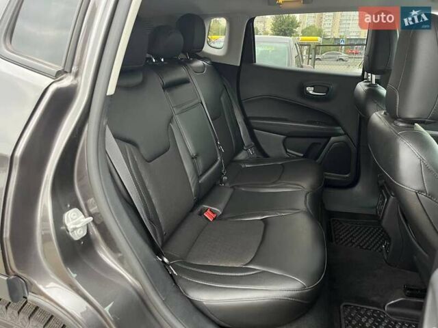 Сірий Джип Compass, об'ємом двигуна 2.36 л та пробігом 87 тис. км за 14990 $, фото 10 на Automoto.ua