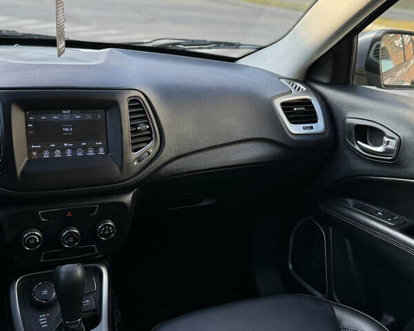 Серый Джип Компас, объемом двигателя 2.36 л и пробегом 191 тыс. км за 12900 $, фото 10 на Automoto.ua