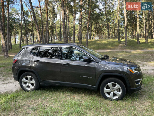 Сірий Джип Compass, об'ємом двигуна 2.36 л та пробігом 60 тис. км за 16490 $, фото 17 на Automoto.ua