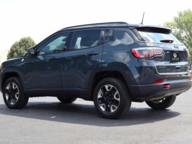 Джип Compass 2018 у Рівному на Automoto.ua Сірий Джип Compass, об'ємом двигуна 2.4 л та пробігом 50 тис. км за 2200 $, фото 4 на Automoto.ua