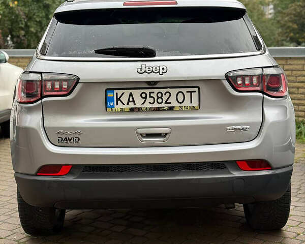 Сірий Джип Compass, об'ємом двигуна 2.36 л та пробігом 118 тис. км за 15500 $, фото 13 на Automoto.ua