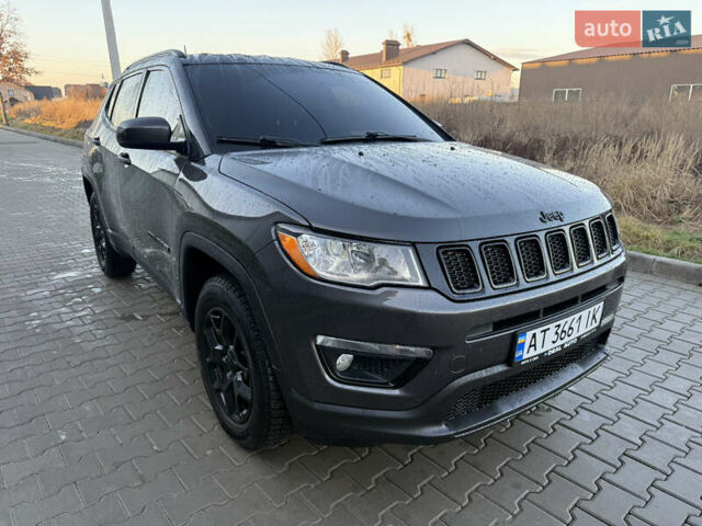 Серый Джип Компас, объемом двигателя 2.36 л и пробегом 69 тыс. км за 15800 $, фото 6 на Automoto.ua