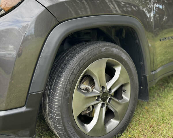 Сірий Джип Compass, об'ємом двигуна 2.4 л та пробігом 89 тис. км за 15200 $, фото 34 на Automoto.ua