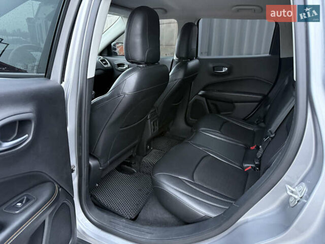 Серый Джип Компас, объемом двигателя 2.36 л и пробегом 105 тыс. км за 14950 $, фото 30 на Automoto.ua