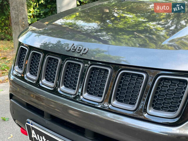 Сірий Джип Compass, об'ємом двигуна 2.4 л та пробігом 63 тис. км за 17990 $, фото 5 на Automoto.ua