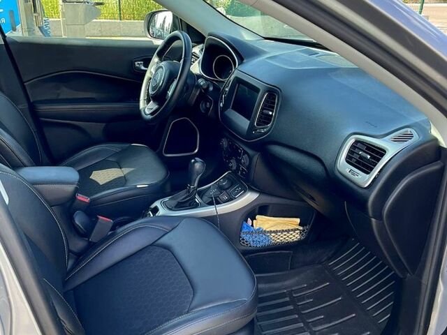 Сірий Джип Compass, об'ємом двигуна 2.4 л та пробігом 62 тис. км за 15500 $, фото 9 на Automoto.ua