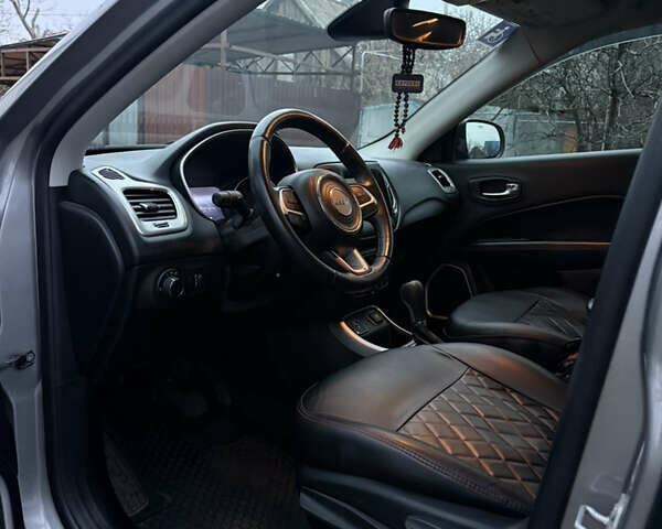 Сірий Джип Compass, об'ємом двигуна 2.36 л та пробігом 64 тис. км за 12500 $, фото 6 на Automoto.ua