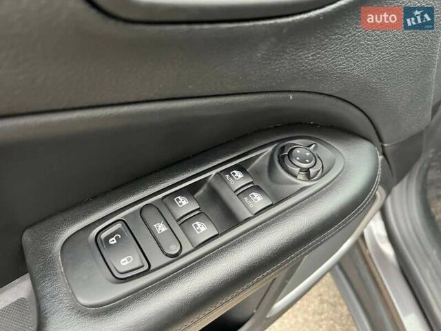 Сірий Джип Compass, об'ємом двигуна 2.36 л та пробігом 87 тис. км за 14990 $, фото 16 на Automoto.ua