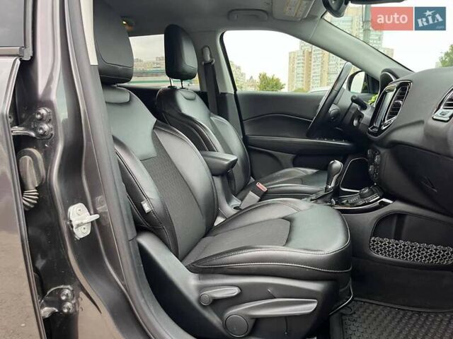 Сірий Джип Compass, об'ємом двигуна 2.36 л та пробігом 87 тис. км за 14990 $, фото 11 на Automoto.ua