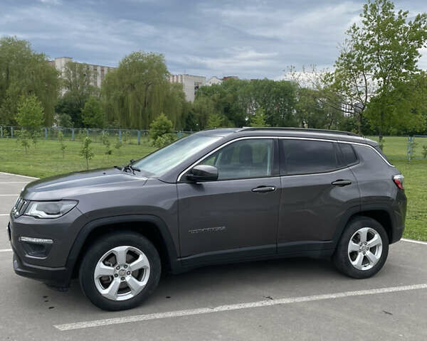 Сірий Джип Compass, об'ємом двигуна 2.4 л та пробігом 123 тис. км за 18000 $, фото 4 на Automoto.ua