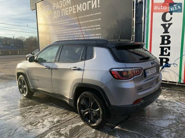 Серый Джип Компас, объемом двигателя 2.36 л и пробегом 140 тыс. км за 15600 $, фото 6 на Automoto.ua
