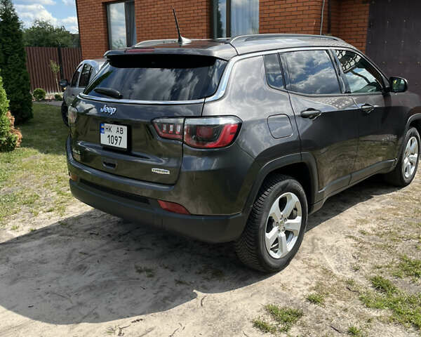 Сірий Джип Compass, об'ємом двигуна 2.4 л та пробігом 70 тис. км за 15500 $, фото 3 на Automoto.ua