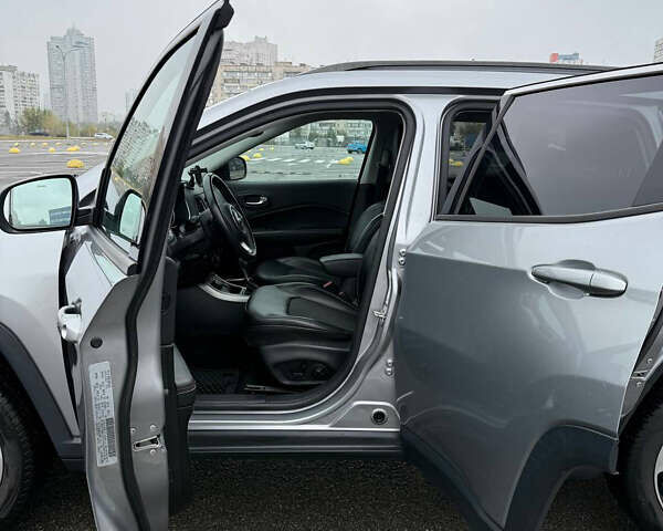 Сірий Джип Compass, об'ємом двигуна 2.36 л та пробігом 118 тис. км за 15500 $, фото 10 на Automoto.ua