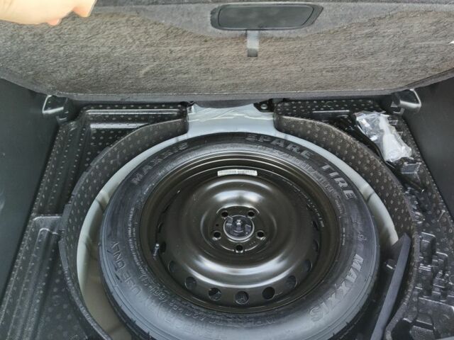 Серый Джип Компас, объемом двигателя 2.4 л и пробегом 173 тыс. км за 15800 $, фото 17 на Automoto.ua