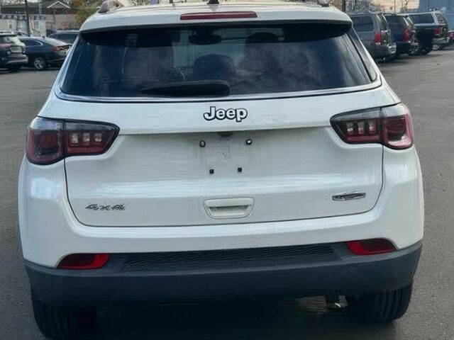 Сірий Джип Compass, об'ємом двигуна 2.4 л та пробігом 40 тис. км за 11700 $, фото 3 на Automoto.ua