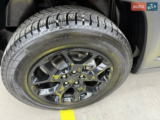 Серый Джип Компас, объемом двигателя 2.36 л и пробегом 69 тыс. км за 15800 $, фото 32 на Automoto.ua