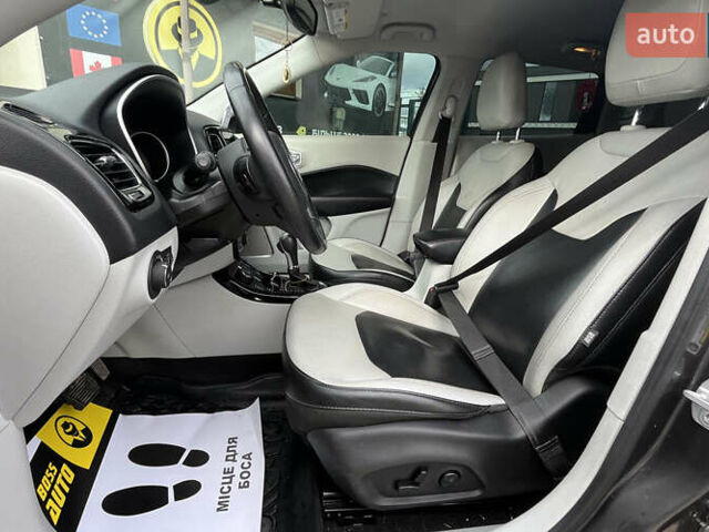 Сірий Джип Compass, об'ємом двигуна 2.36 л та пробігом 220 тис. км за 13800 $, фото 14 на Automoto.ua