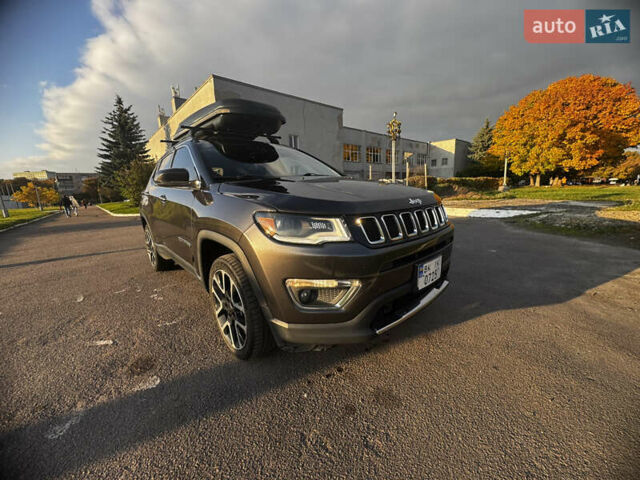 Серый Джип Компас, объемом двигателя 2.36 л и пробегом 183 тыс. км за 15400 $, фото 1 на Automoto.ua