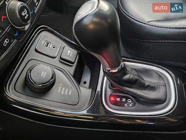 Сірий Джип Compass, об'ємом двигуна 2.36 л та пробігом 133 тис. км за 14500 $, фото 10 на Automoto.ua