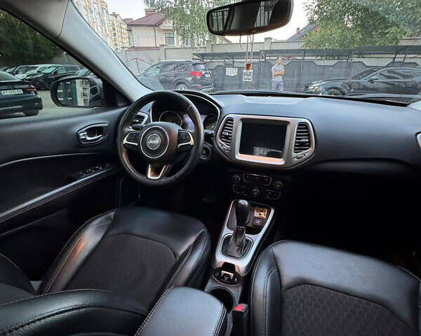 Сірий Джип Compass, об'ємом двигуна 2.36 л та пробігом 119 тис. км за 13800 $, фото 6 на Automoto.ua