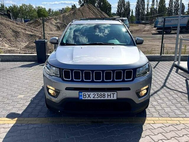 Сірий Джип Compass, об'ємом двигуна 2.4 л та пробігом 62 тис. км за 15500 $, фото 5 на Automoto.ua