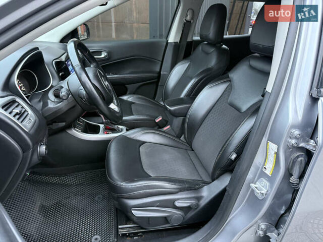 Серый Джип Компас, объемом двигателя 2.36 л и пробегом 105 тыс. км за 14950 $, фото 29 на Automoto.ua