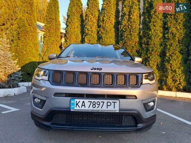 Джип Компас 2018 в Киеве на Automoto.ua Серый Джип Компас, объемом двигателя 2.4 л и пробегом 119 тыс. км за 15950 $, фото 1 на Automoto.ua
