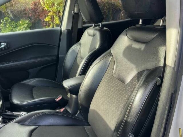 Сірий Джип Compass, об'ємом двигуна 2.4 л та пробігом 40 тис. км за 11700 $, фото 8 на Automoto.ua