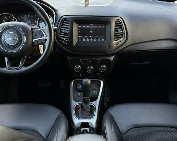 Серый Джип Компас, объемом двигателя 2.36 л и пробегом 191 тыс. км за 12900 $, фото 13 на Automoto.ua