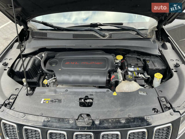 Серый Джип Компас, объемом двигателя 2.36 л и пробегом 105 тыс. км за 13500 $, фото 26 на Automoto.ua